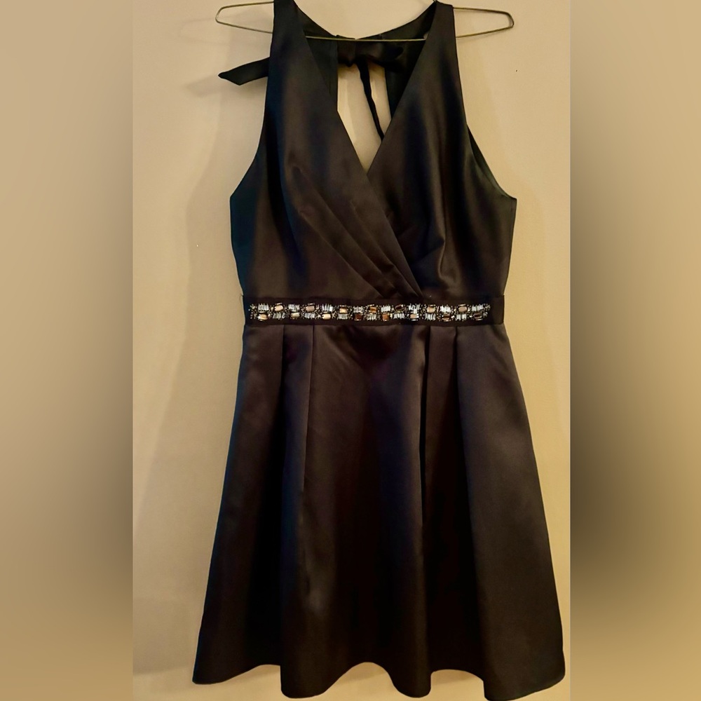 Adrianna Papelle cocktail dress in black